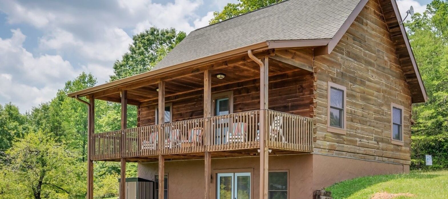 Orchard View Log Cabin Near Lake Lure & Tryon IEC