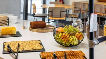 Daily buffet breakfast for a fee
