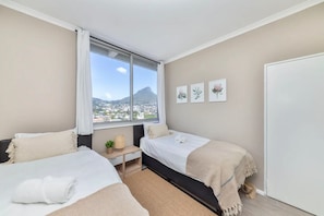 Basic Apartment, Multiple Beds