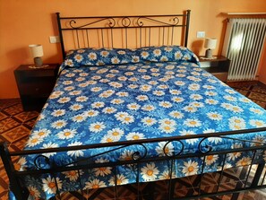 2 bedrooms, iron/ironing board, travel crib, free WiFi