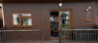 2br-sleeps3-parking-nearbeach