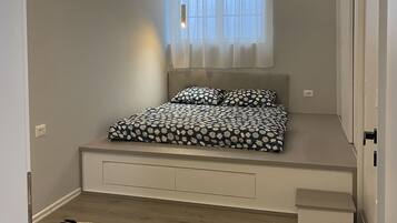 1 多间卧室、熨斗/熨衣板、WiFi、床单