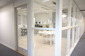 베이직 트리플룸 | 무료 WiFi, 침대 시트