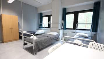 Chambre Triple | Wi-Fi gratuit, draps fournis