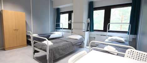 Basic-Dreibettzimmer