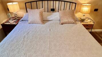 1 camera, ferro/asse da stiro, culla da viaggio, Wi-Fi gratuito