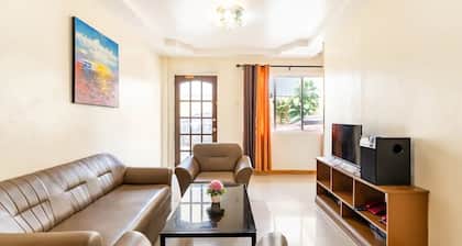 WOW! 3BR House w/Karaoke ,Swimming Pool, Pet Friendly