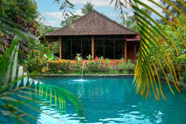 Family Twin Room, 1 Bedroom | Free WiFi