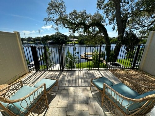 Brand new riverfront luxurious townhome with Interior designer finishes. 