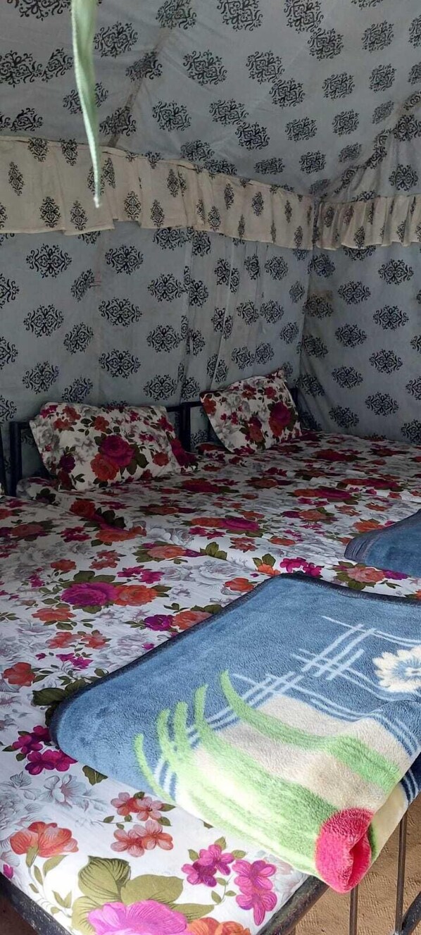 Deluxe Room | 1 bedroom, free WiFi - Tapovan (Narendranagar)