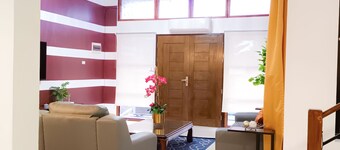 WOW!4BR Modern House w/Pool w/Karaoke