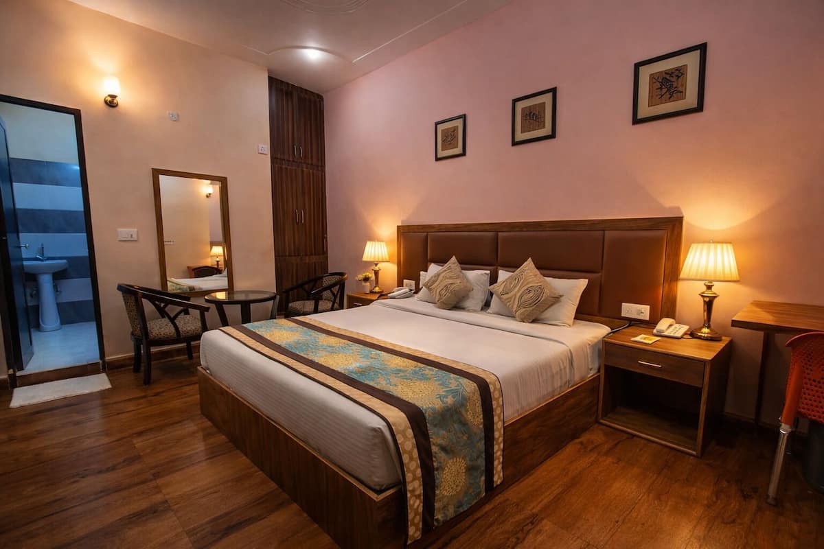 Executive Double Room | Premium bedding, down comforters, minibar, in-room safe