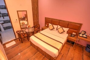 Habitació doble Deluxe | 1 dormitori, roba de llit d'alta qualitat, cobrellits i minibar