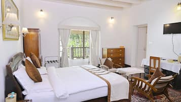 Exclusive Double Room, 1 King Bed, Garden View, Mountainside