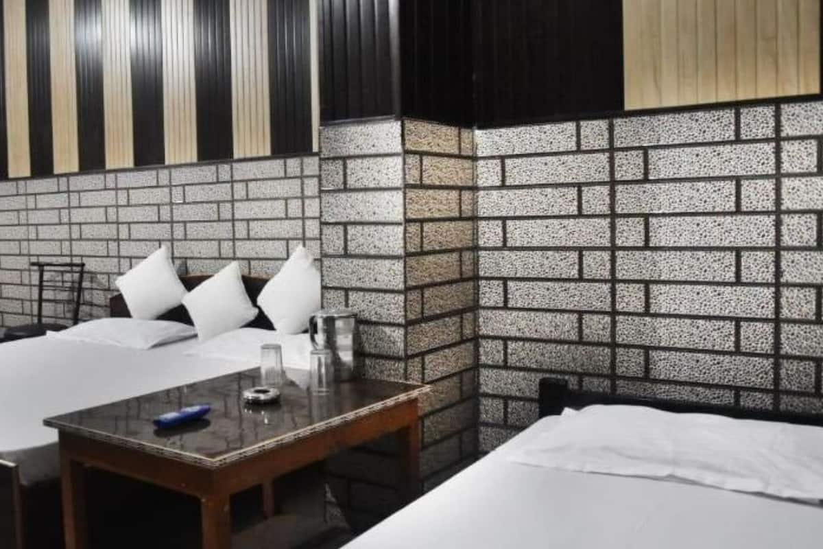 Deluxe Triple Room | Soundproofing, free WiFi, bed sheets