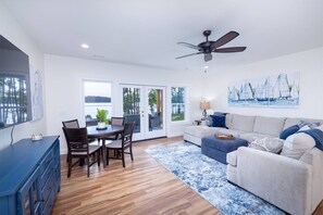 スマートテレビ、暖炉