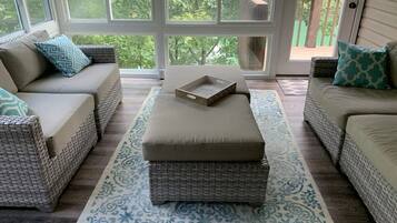 Smart TV, fireplace, video games, DVD player