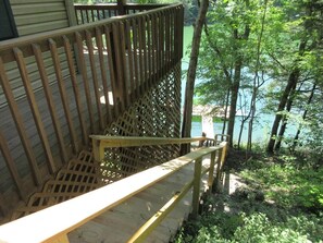 Property grounds - Kozy Kove Lakefront, tram,private cove near jumping bridge, fits 4+ families (LaFollette)