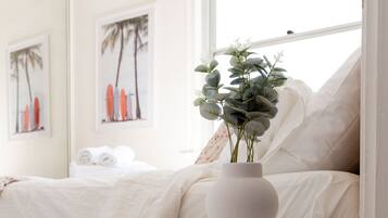 2 bedrooms, desk, iron/ironing board, free WiFi