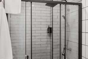 Hair dryer, towels - Castilla 75, Ground floor loft-apartment (Sevilla)