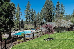 Property grounds - Lake Village Retreat, 3 bedroom close to downtown (LV100B) (Steteline)