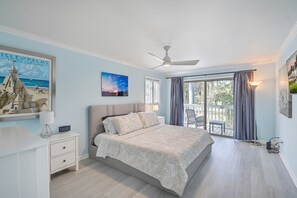 2 bedrooms, iron/ironing board, free WiFi, bed sheets - Lagoon Villa 23 - Modern Villa Near Beach! Pool! (Isle of Palms)