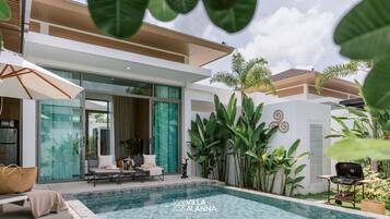 ALANNA 2 Bedrooms Pool Villa | 3 dormitorios, ropa de cama de alta calidad, minibar y caja fuerte