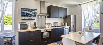 Angoulême Quiet and Well-Equipped Apartment