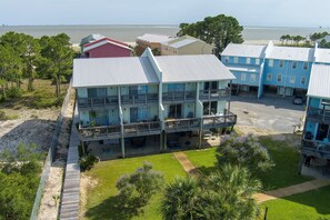 Exterior - Salty Dauphin~Private Beach~2 pools (Dauphni Island)