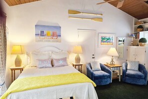 1 Schlafzimmer, Schreibtisch, Bügeleisen/Bügelbrett, Reisekinderbett