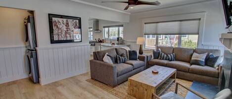 Una Smart TV, una chimenea