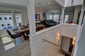 Interior - Stunning 6BD/5BA Coastal Homes with Private Jacuzzi — Steps to the Boat Parade! (Newport Beach)