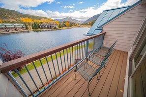 Terrace/patio - Lake View, Top Floor, Modern, w/Pool & Hot Tub (Keystone)