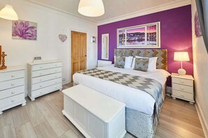 4 chambres, bureau, Wi-Fi gratuit, draps fournis