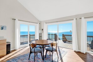 Dining - Sleepin Bee – Beachfront | Pet Friendly | Incredible Views (Gulf Shores)