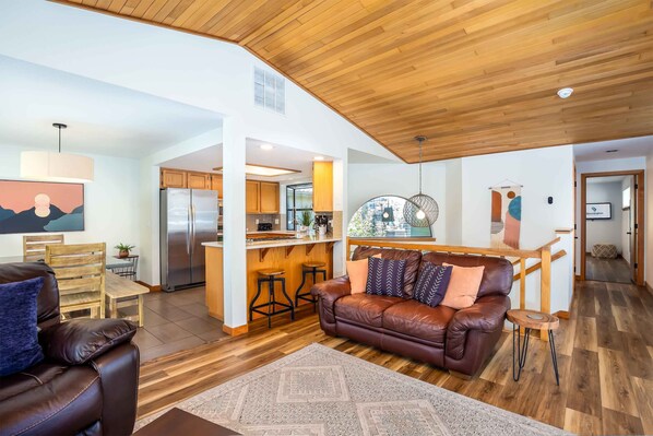 Smart TV, fireplace, table football