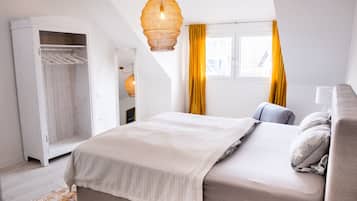 1 bedroom, WiFi, bed sheets