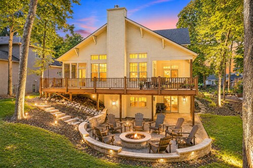 Luxury Abbey Springs Lake House |Extraordinary 3 Level Home |Golf Cart |Wraparound Deck |Pools |Golf