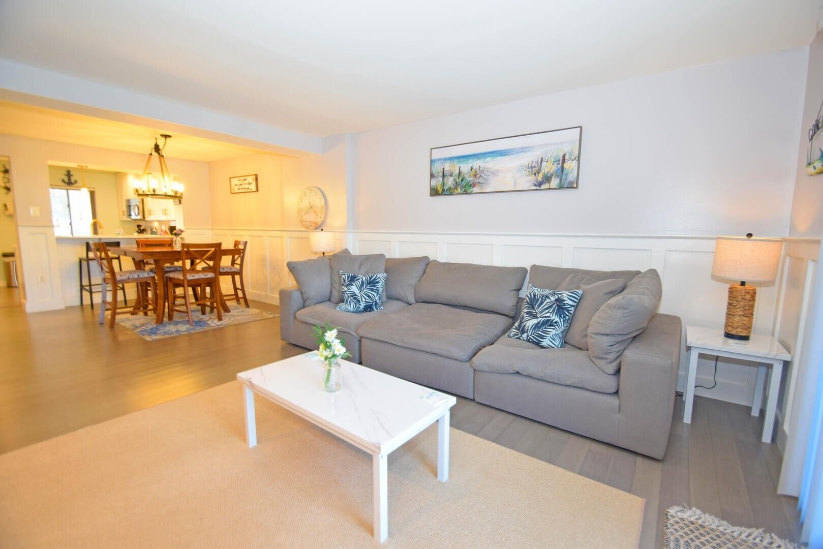 Condo, 2 Bedrooms | Living area | Streaming services