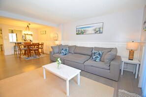 コンドミニアム 2 ベッドルーム | リビング エリア | ストリーミングサービス