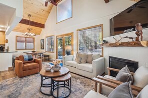 House, 3 Bedrooms | Living area - Freeride Haus 3 Bedroom Home by RedAwning (Breckenridge)