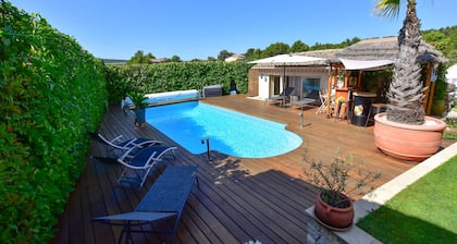 Villa aux portes du Lubéron et d'Aix en Provence, au calme