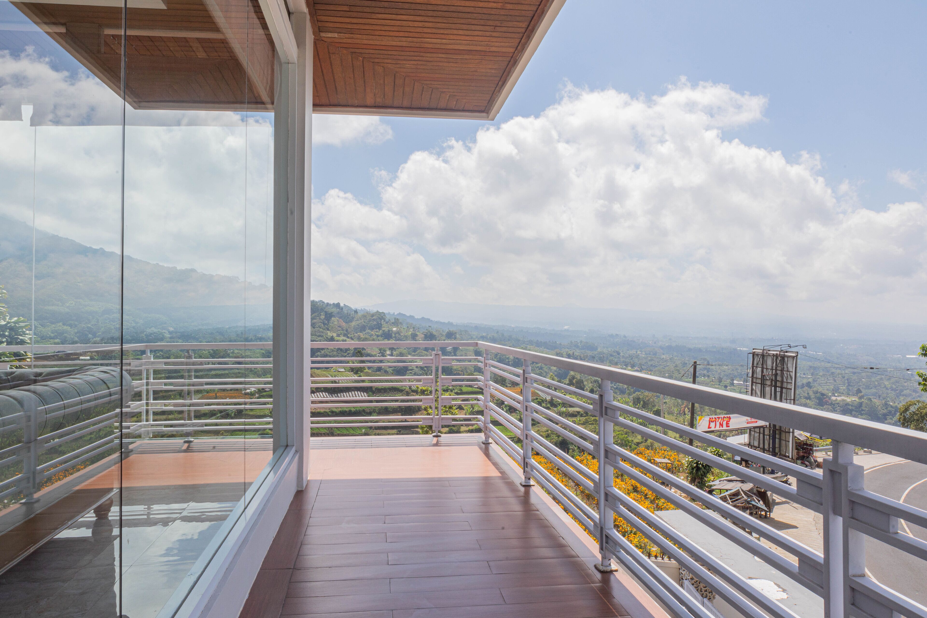 Biệt thự Grand | Quang cảnh ban công