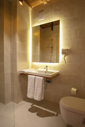 Bathroom - Grand Boutique Hotel (Pristina)
