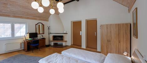 1 bedroom, soundproofing, free WiFi