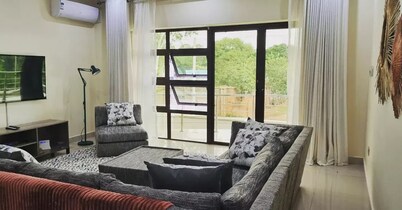 Instahomes by Tru - Villa