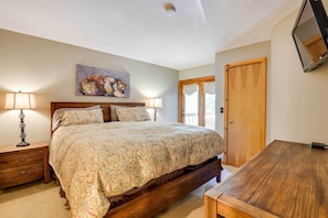Apartment (2 Bedrooms) | Interior - Winter Park Condo w/ Sleeping Loft - Near Main St (Winter Park)