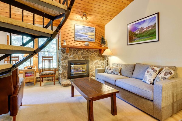 Apartment (2 Bedrooms) | Interior - Winter Park Condo w/ Sleeping Loft - Near Main St (Winter Park)