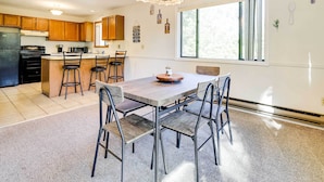 บ้านพัก (4 Bedrooms) | ภายใน