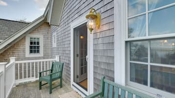 Apartment (0 Bedroom) | Interior